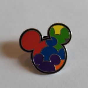 Disney trading pins